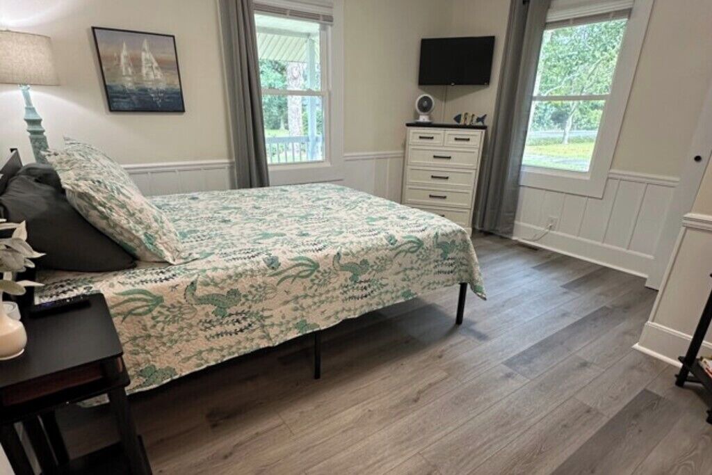 Photo of Bedroom in Myrtle Grove