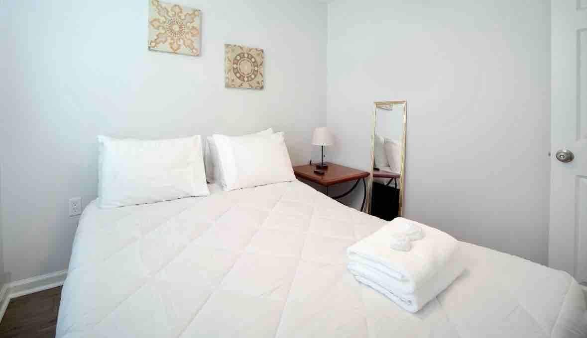 Photo of Bedroom in Hanahan