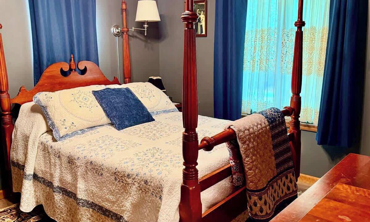 Photo of Bedroom in Delphia