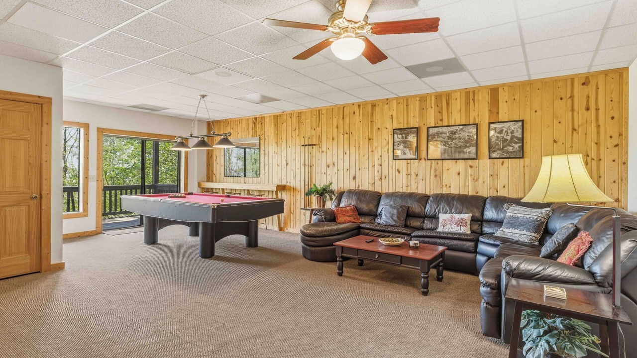 Photo of Livingroom in Helen