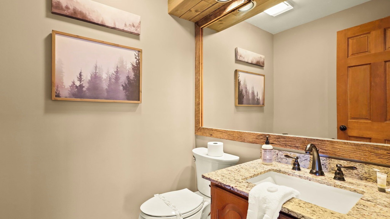 Photo of Bathroom in Beech Mountain
