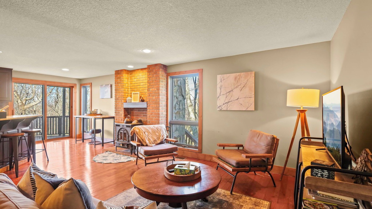 Photo of Livingroom in Beech Mountain