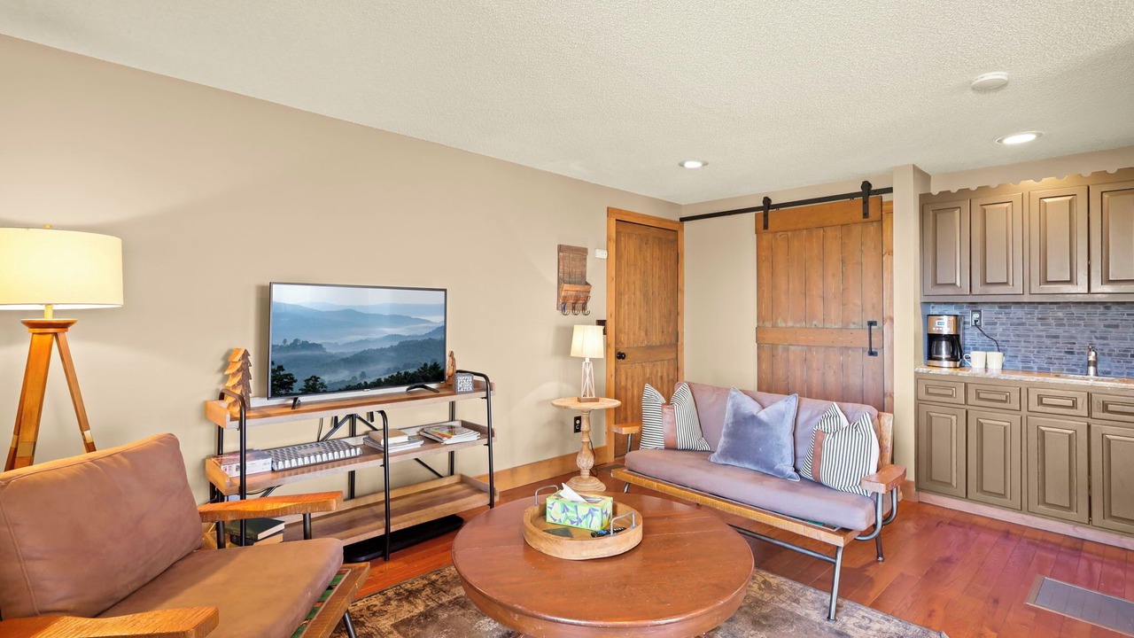 Photo of Livingroom in Beech Mountain