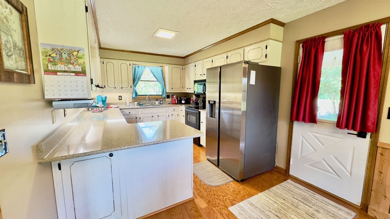 Photo of Kitchen in Halfway