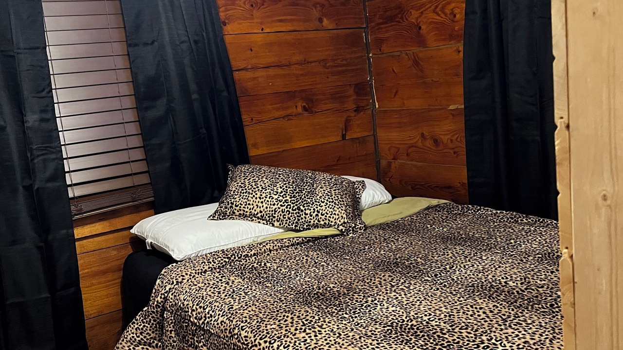 Photo of Bedroom in Hazard