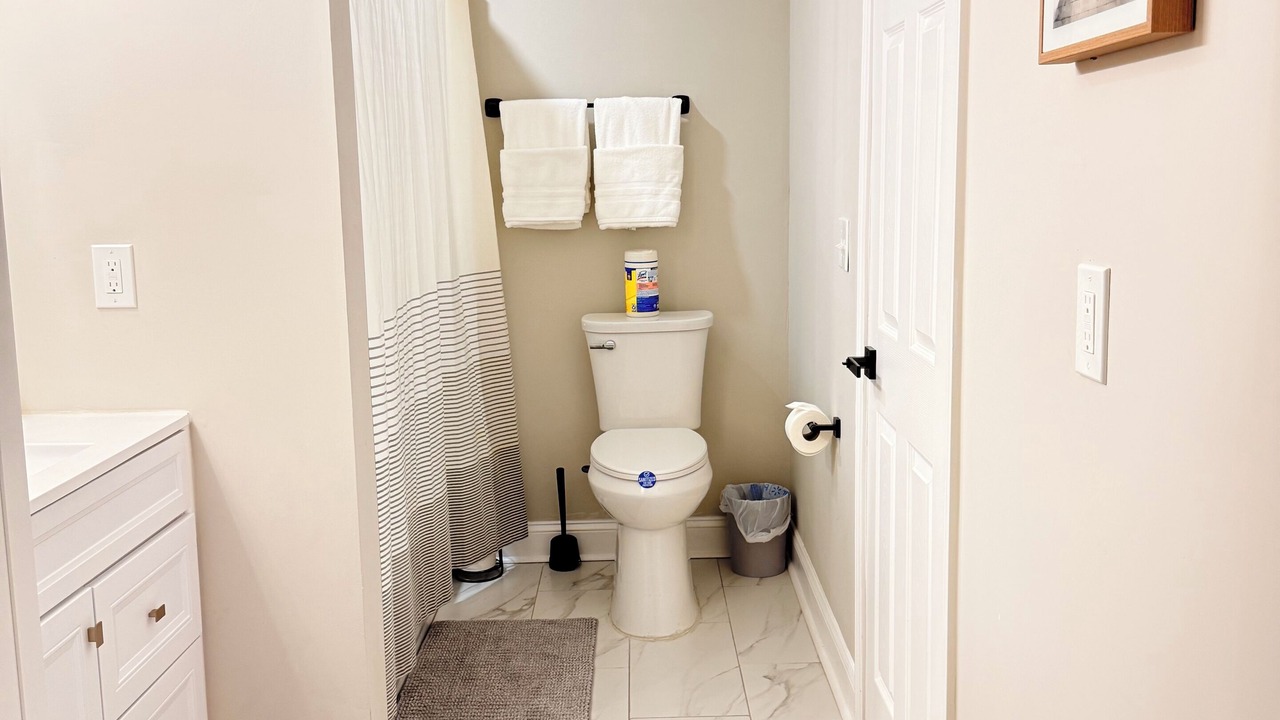 Photo of Bathroom in Uptown