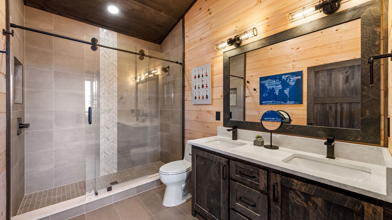 Photo of Bathroom in Ridgeline Vistas