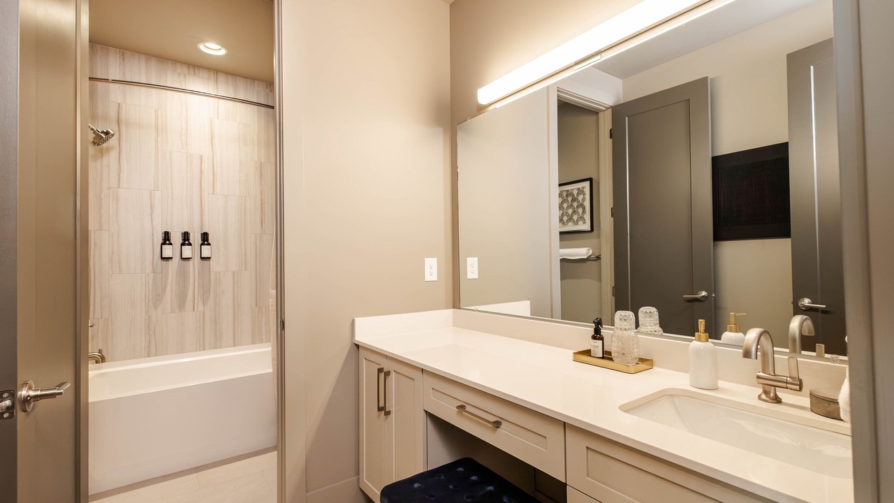 Photo of Bathroom in Historic Edgefield