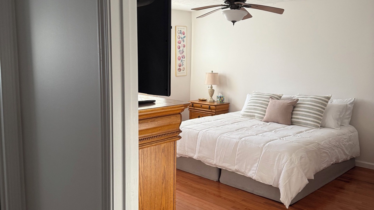 Photo of Bedroom in Flat Rock