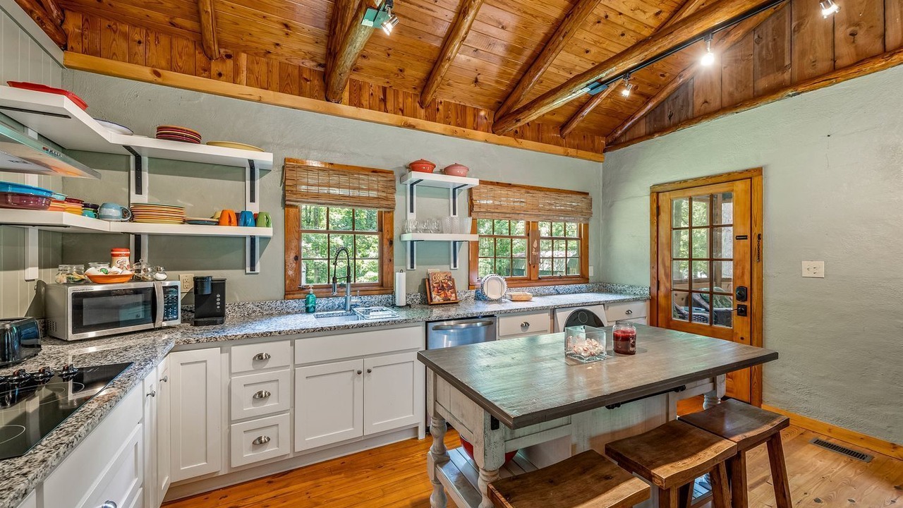 Photo of Kitchen in Valley Head