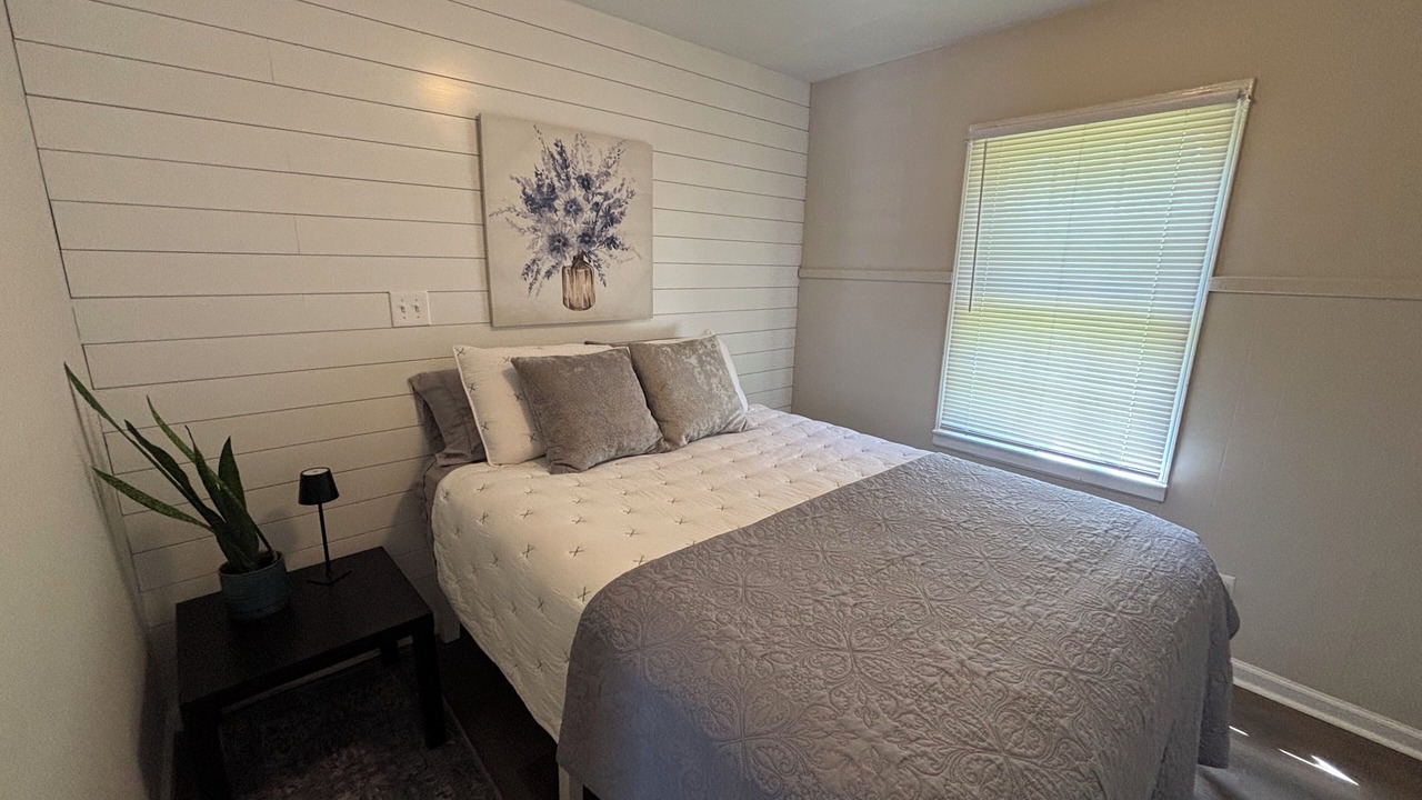 Photo of Bedroom in Cleveland