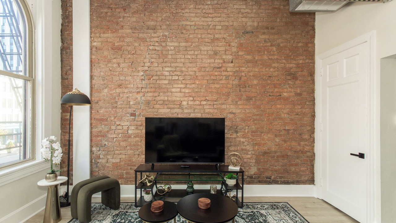 Photo of Livingroom in Downtown Cincinnati