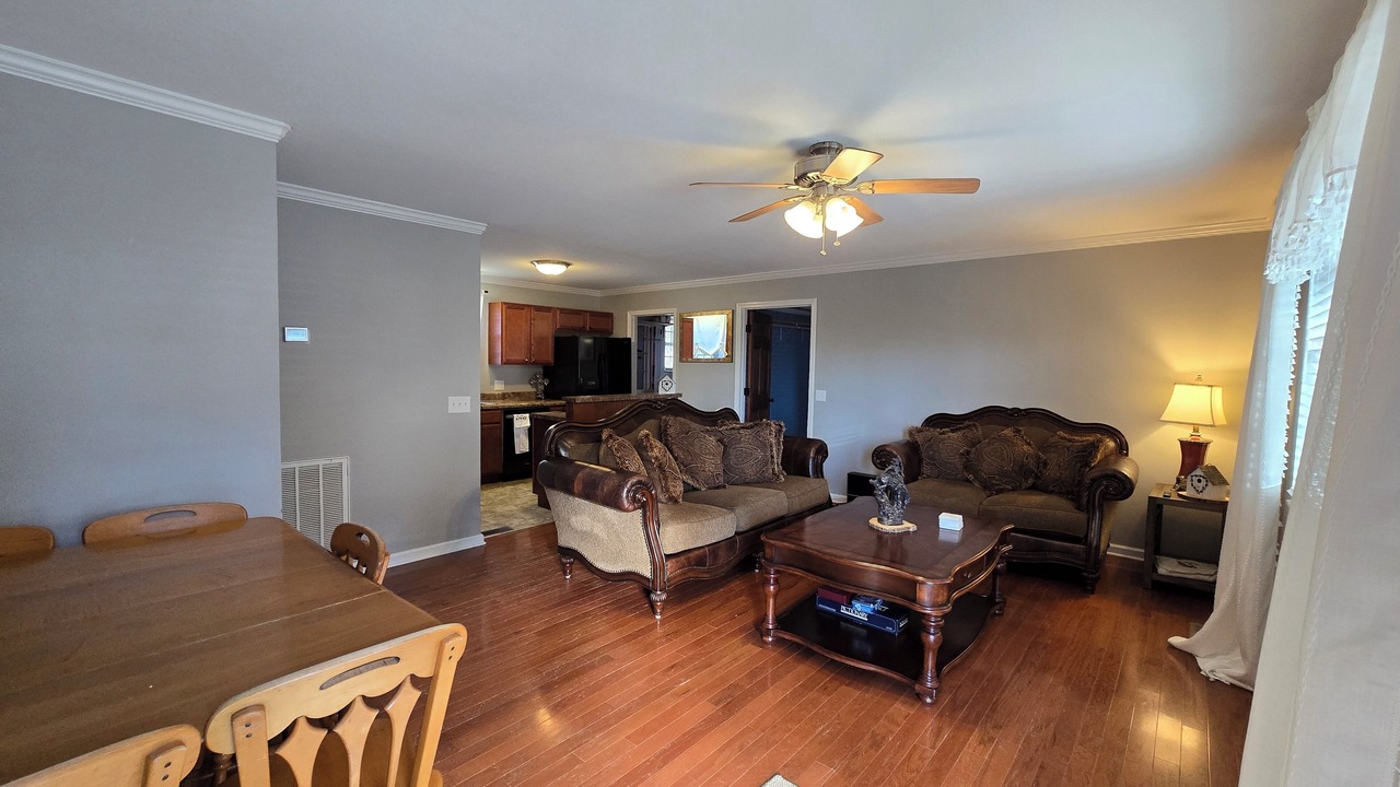 Photo of Livingroom in Arthur