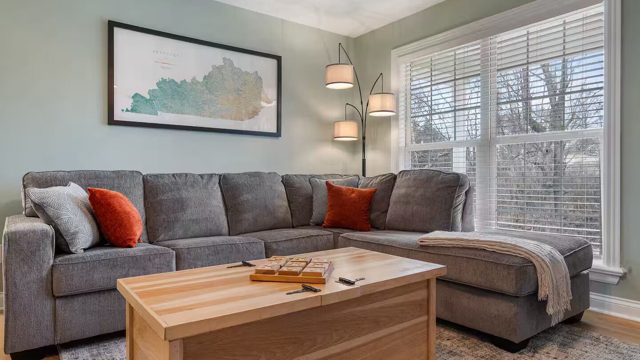 Photo of Livingroom in Bardstown