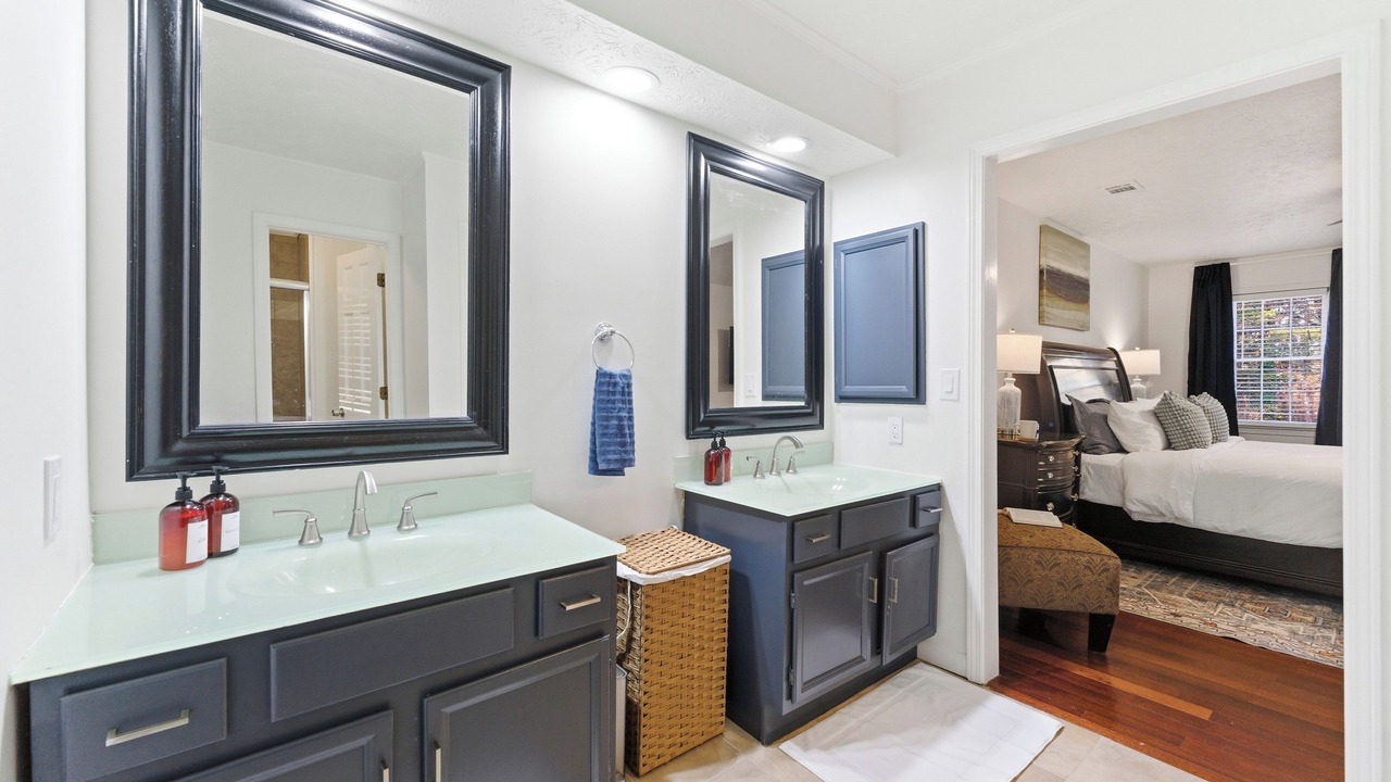Photo of Bathroom in Mableton