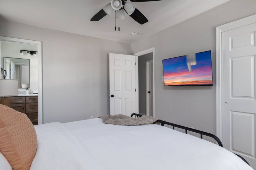 Photo of Bedroom in Greensboro