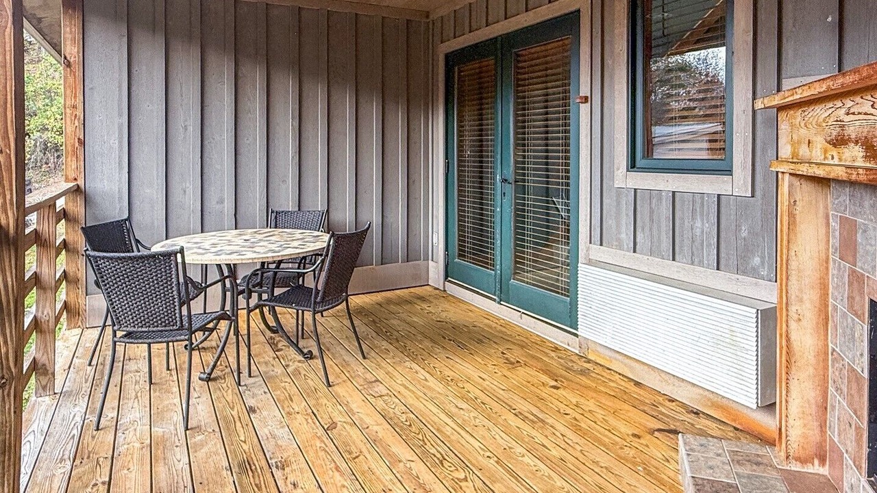Photo of Livingroom in Bryson City