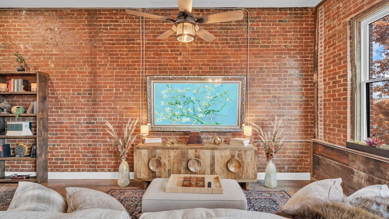 Photo of Livingroom in Kingsport