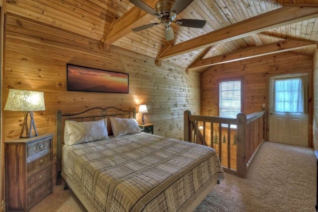 Photo of Bedroom in Cherry Log