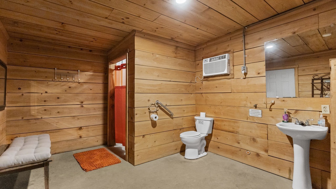 Photo of Bathroom in Winona