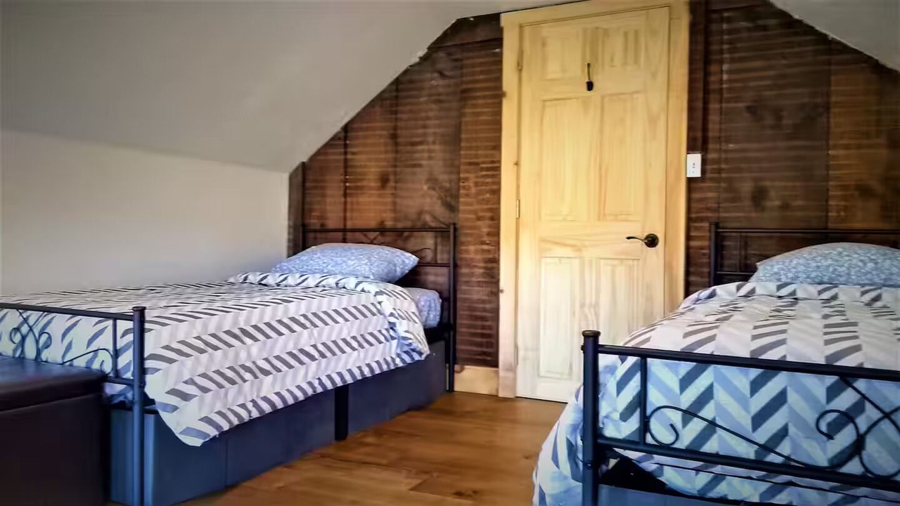 Photo of Bedroom in Seneca