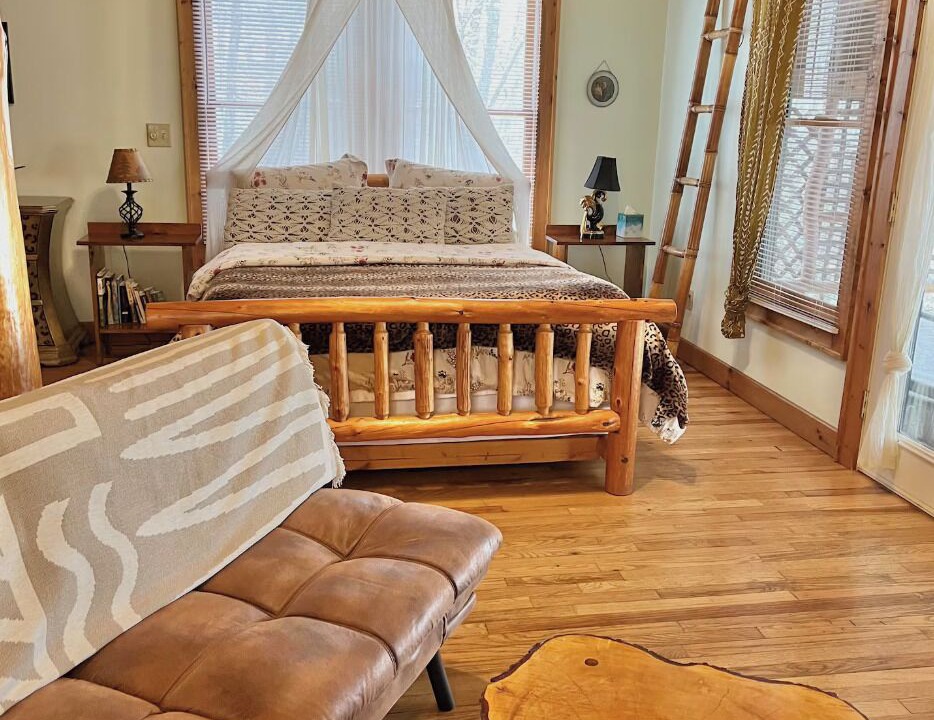 Photo of Bedroom in Hot Springs