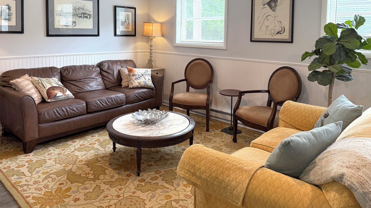 Photo of Livingroom in Bakerton