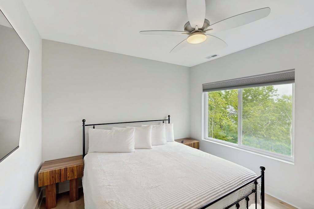 Photo of Bedroom in Blairsville