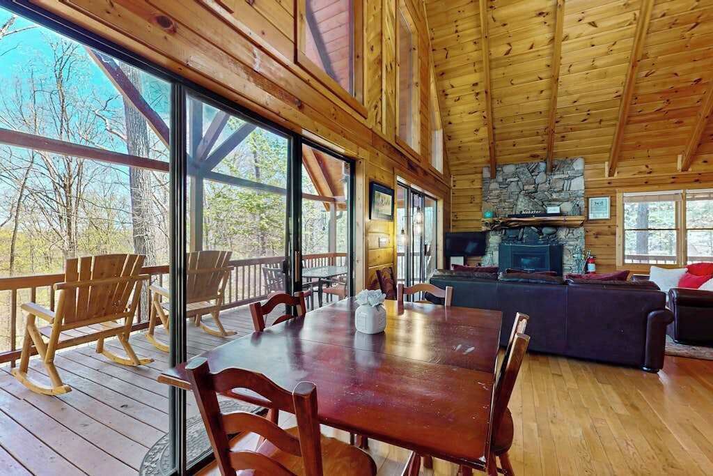 Photo of Livingroom in Necowa Cove