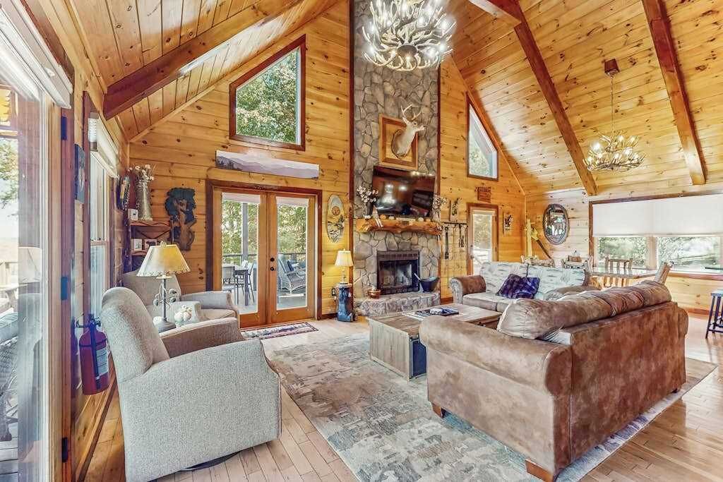 Photo of Livingroom in Necowa Cove