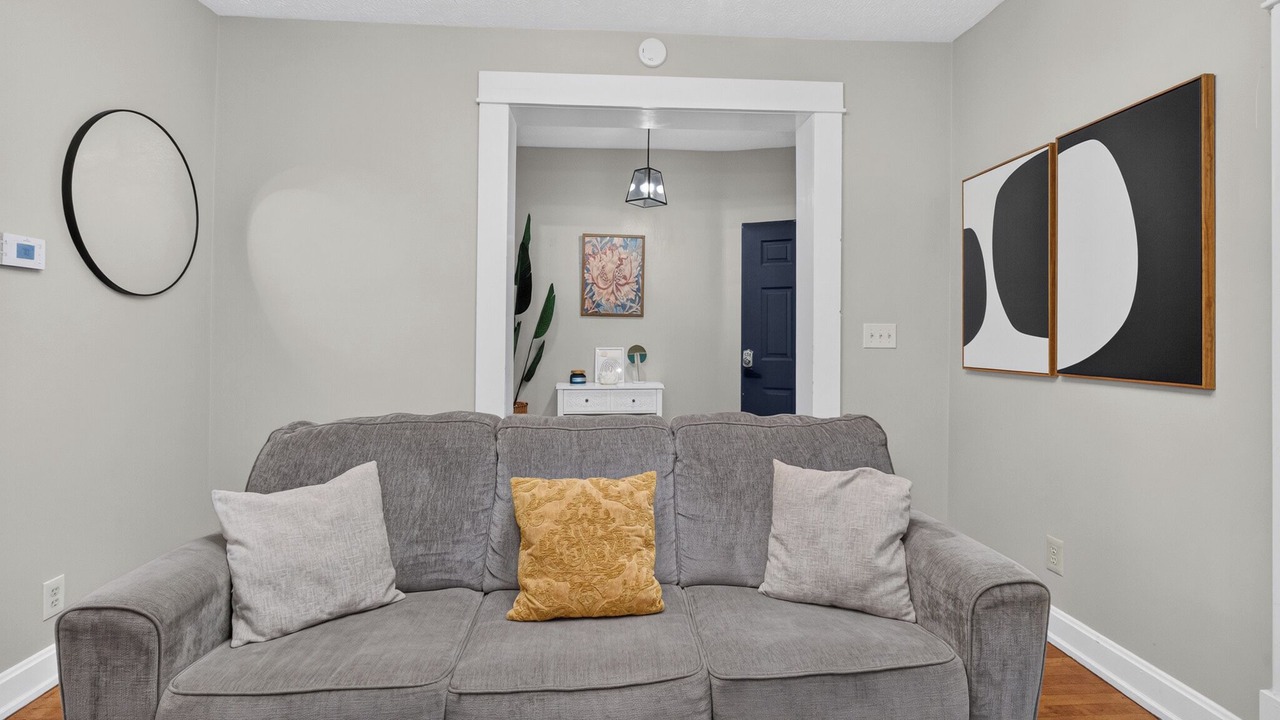 Photo of Livingroom in Franklin Park