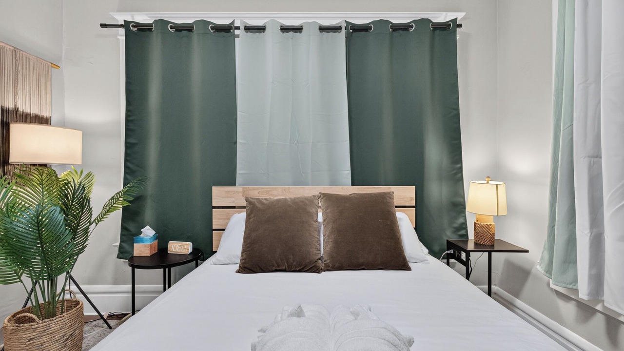Photo of Bedroom in Franklin Park