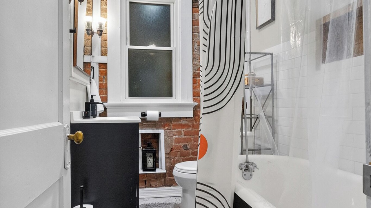 Photo of Bathroom in Franklin Park