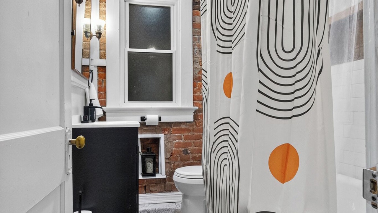 Photo of Bathroom in Franklin Park