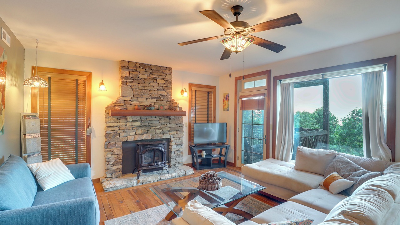 Photo of Livingroom in Mountain Air