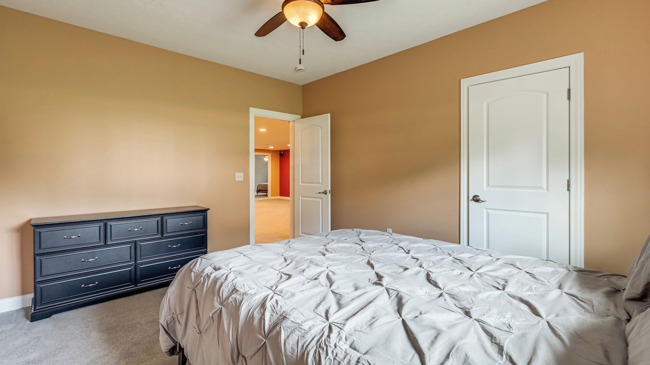Photo of Bedroom in Five Points