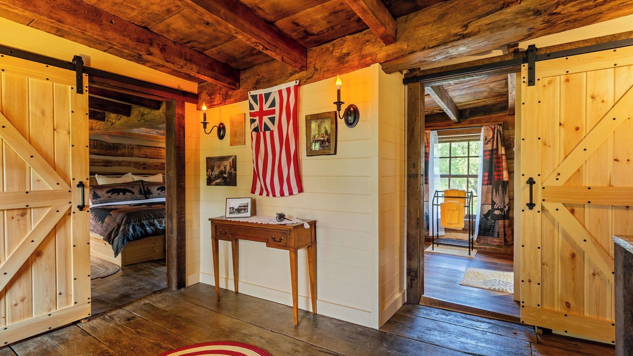 Photo of Bedroom in Fort Loudon
