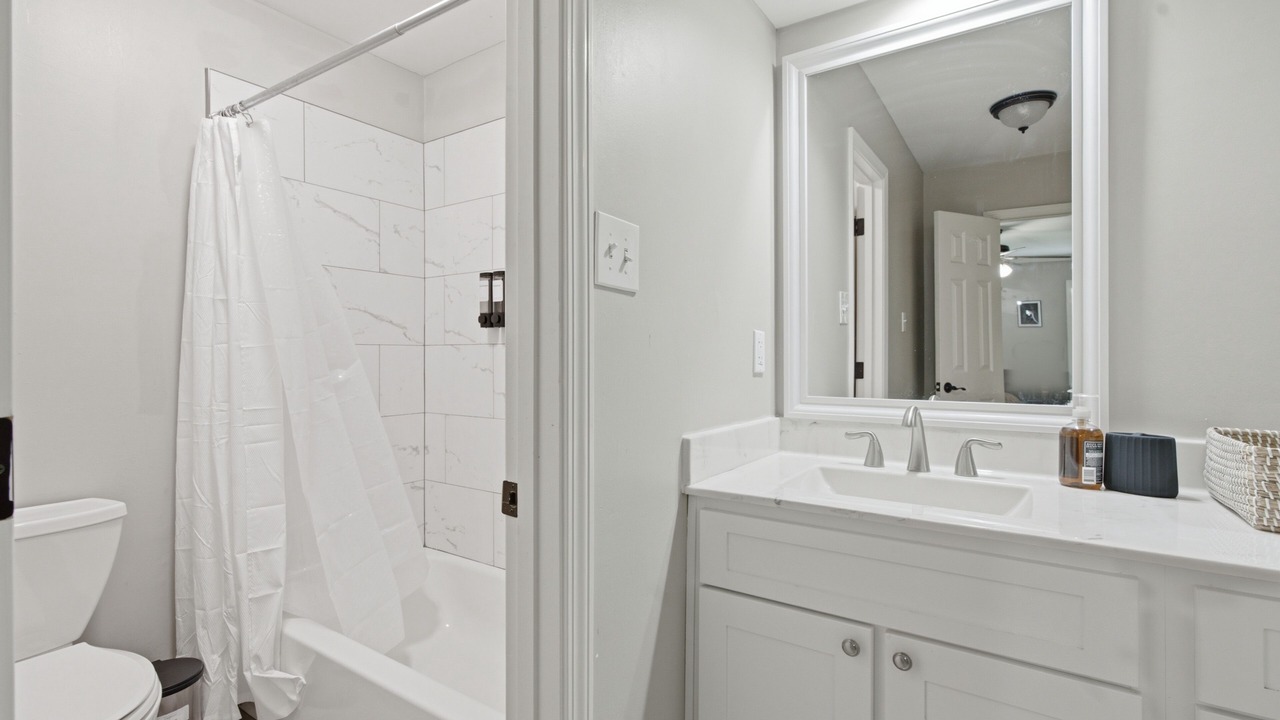 Photo of Bathroom in East Memphis