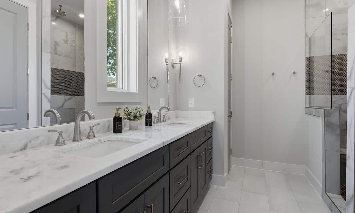 Photo of Bathroom in Salemtown