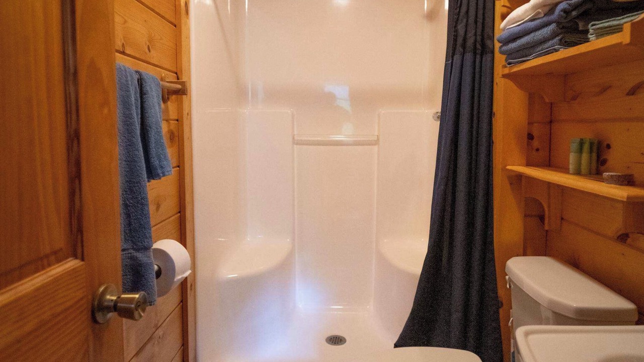 Photo of Bathroom in Farmdale