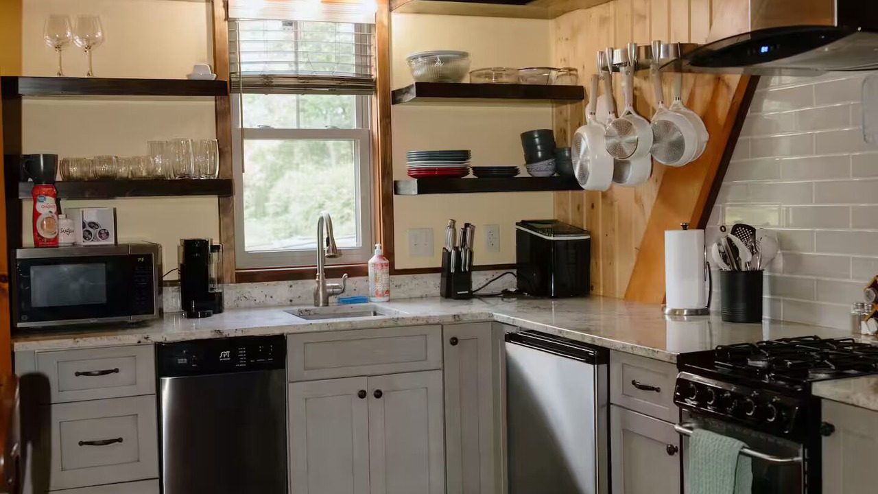 Photo of Kitchen in Elizabethton