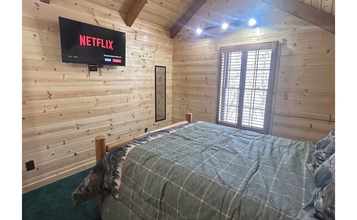 Photo of Bedroom in Elkins