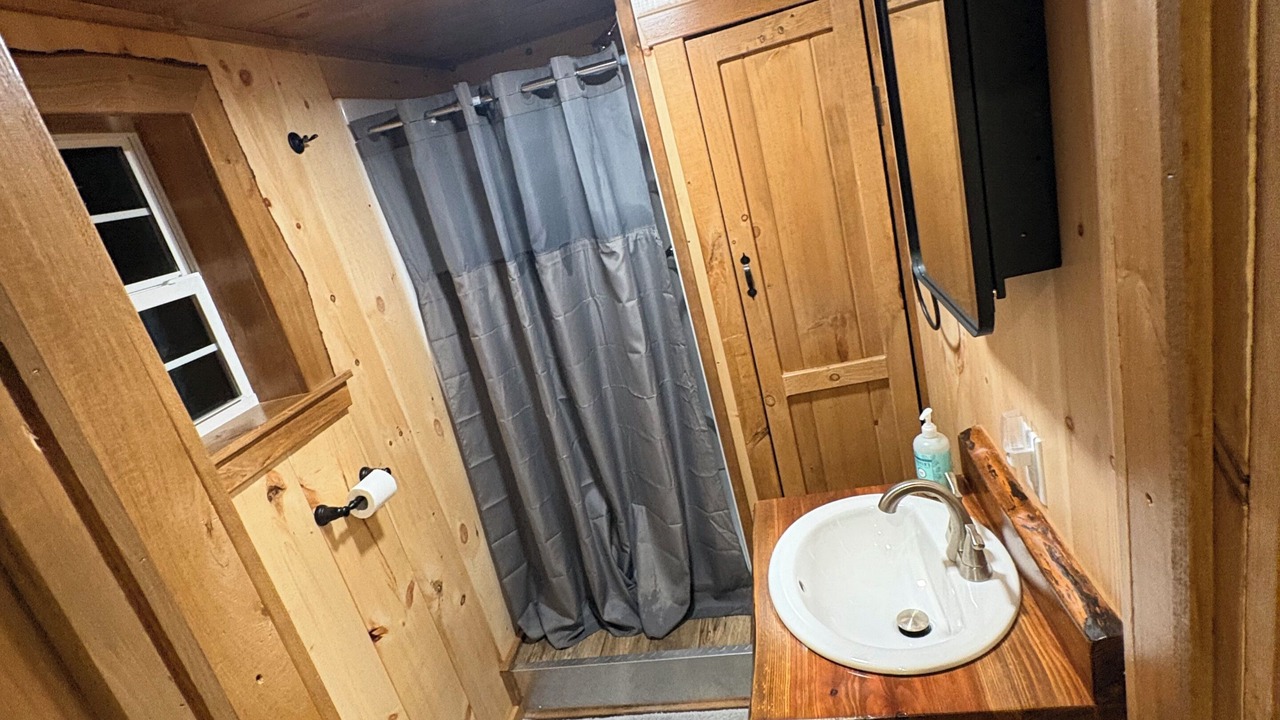 Photo of Bathroom in Wingett Run