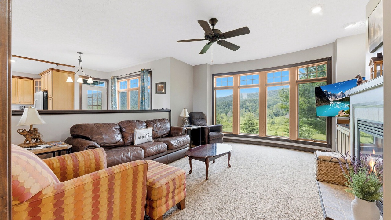 Photo of Livingroom in Davis