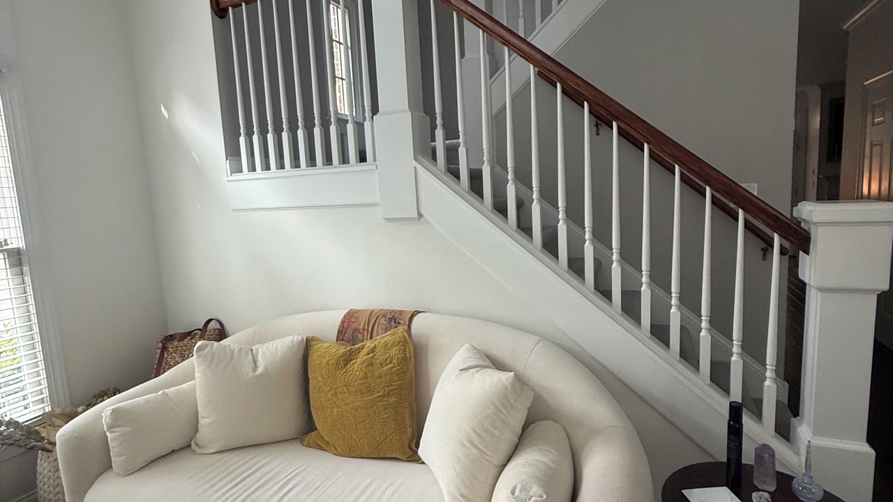 Photo of Livingroom in Ashbrook - Clawson Village