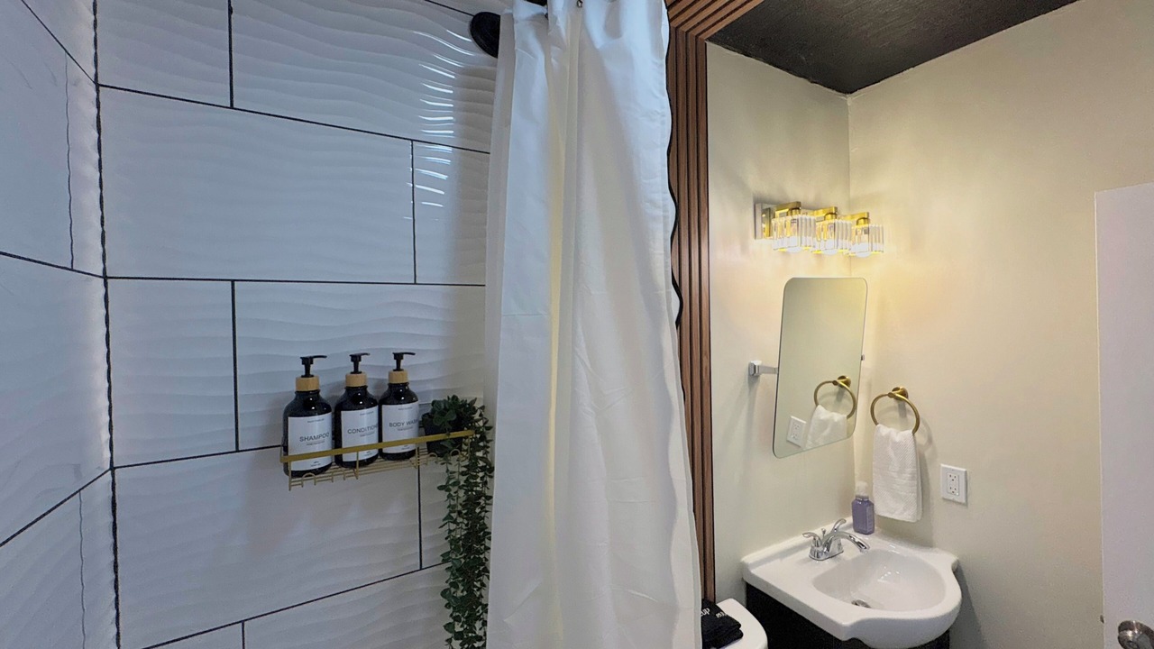 Photo of Bathroom in West Columbus
