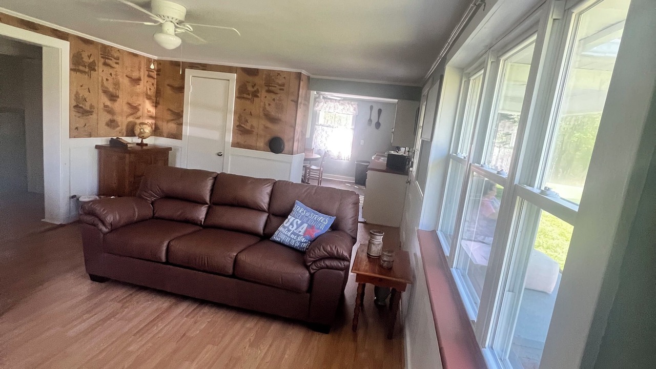 Photo of Livingroom in Elkin
