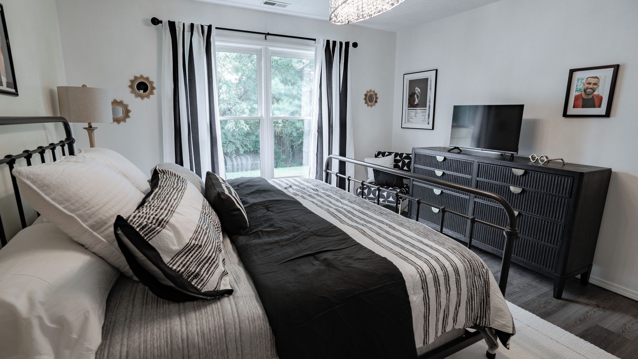Photo of Bedroom in Owensboro