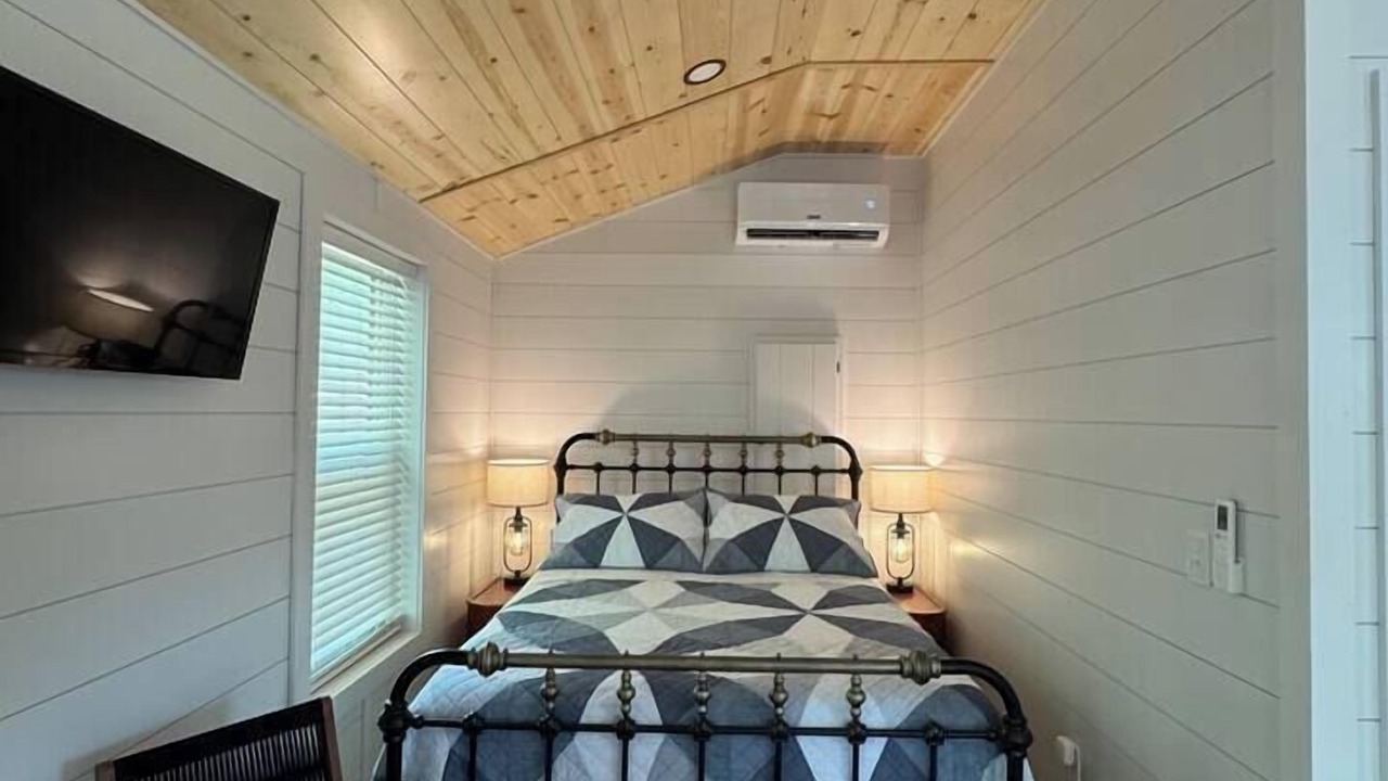 Photo of Bedroom in Taylorsville