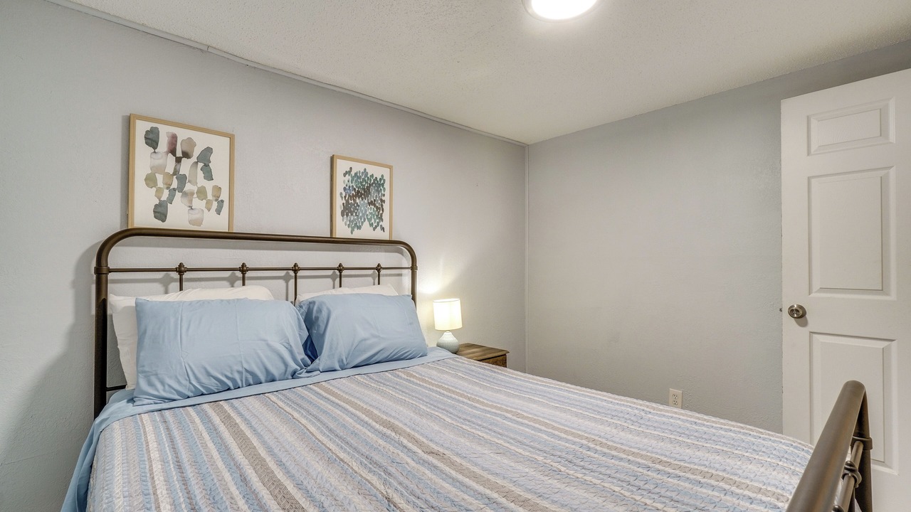 Photo of Bedroom in Knoxville